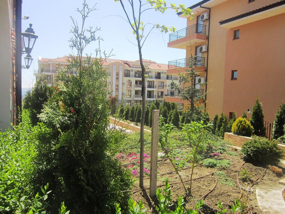Aparthotel Artur Sveti Vlas Dış mekan fotoğraf