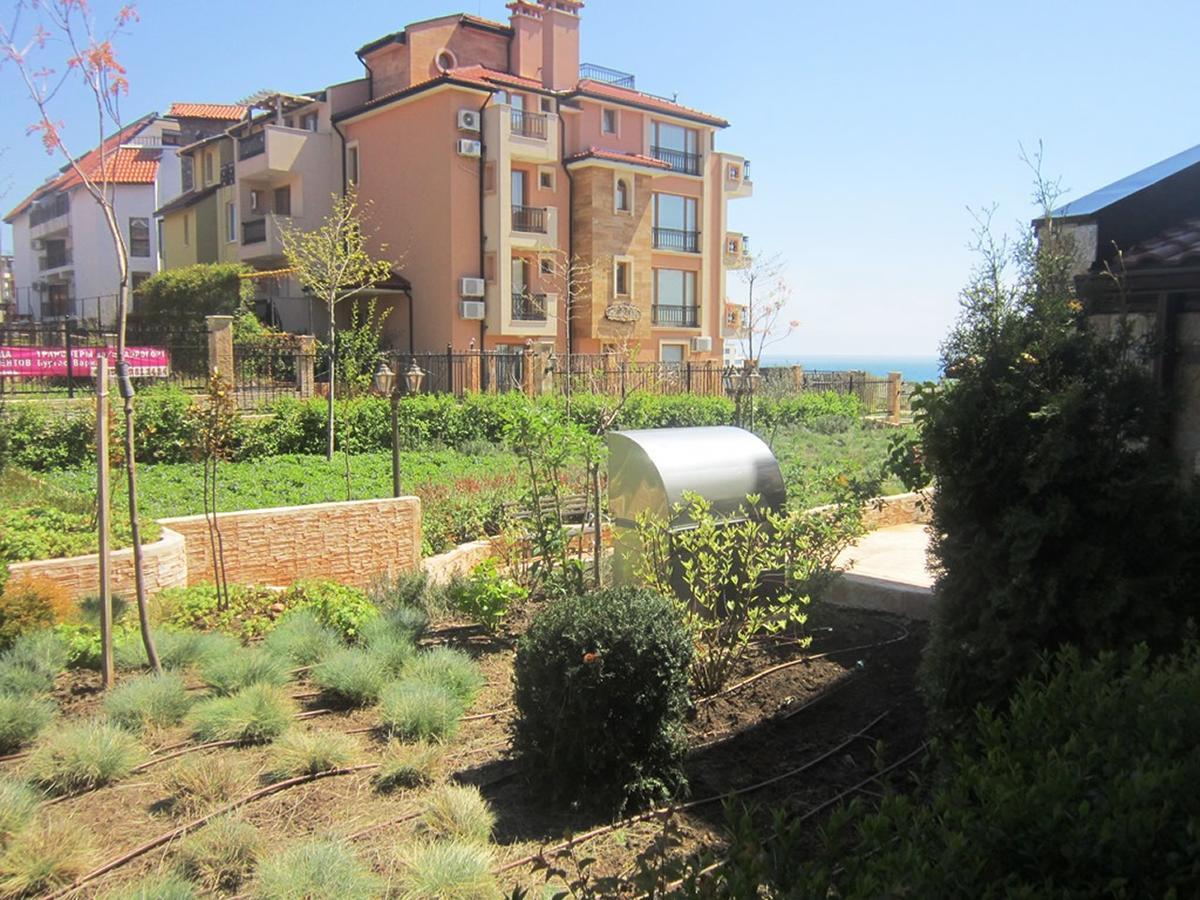 Aparthotel Artur Sveti Vlas Dış mekan fotoğraf