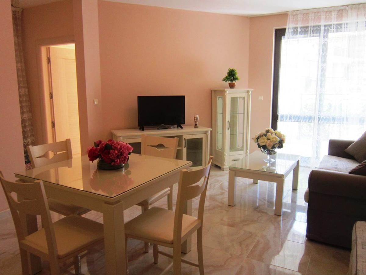 Aparthotel Artur Sveti Vlas Dış mekan fotoğraf